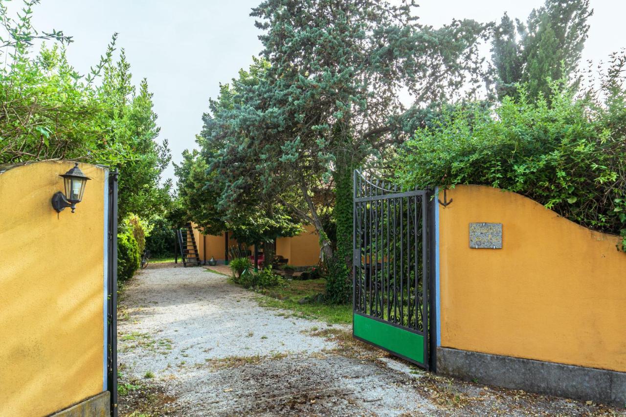 Country House Tra Lago E Mare A Sud Di Roma Villa Campoleone Ngoại thất bức ảnh